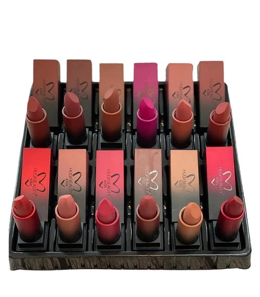 12 Huda beauty Kiss lipstick